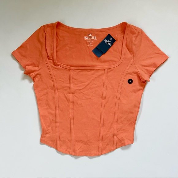 NWT Hollister Orange Seamed Curved-hem Tee - Picture 2 of 4